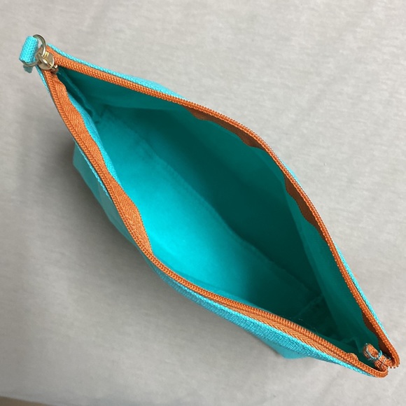 Vichy Laboratories Cosmetics Travel Bag in Green and Orange - Picture 4 of 7